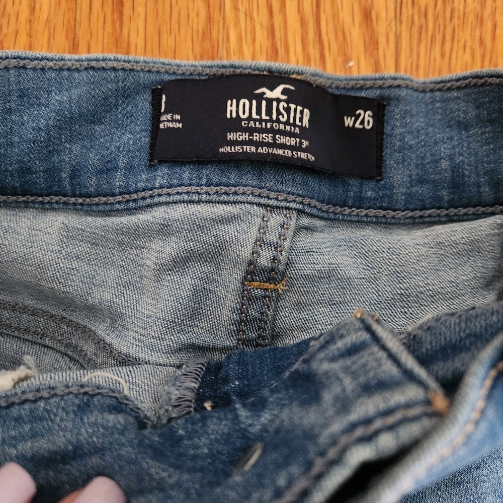Hollister Blue Jean Shorts High-Waisted Cuffed, Size 26 - Picture 3 of 5